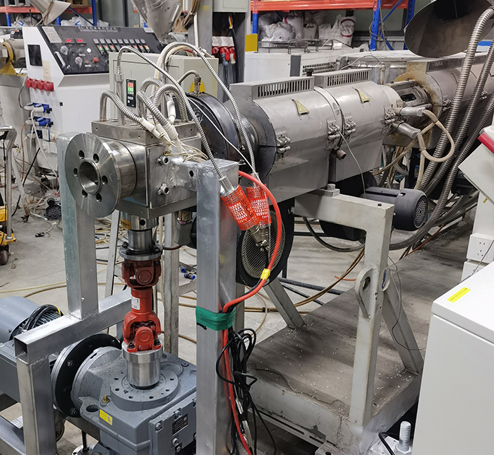 PC燈罩?jǐn)D出生產(chǎn)線(xiàn)用熔體泵